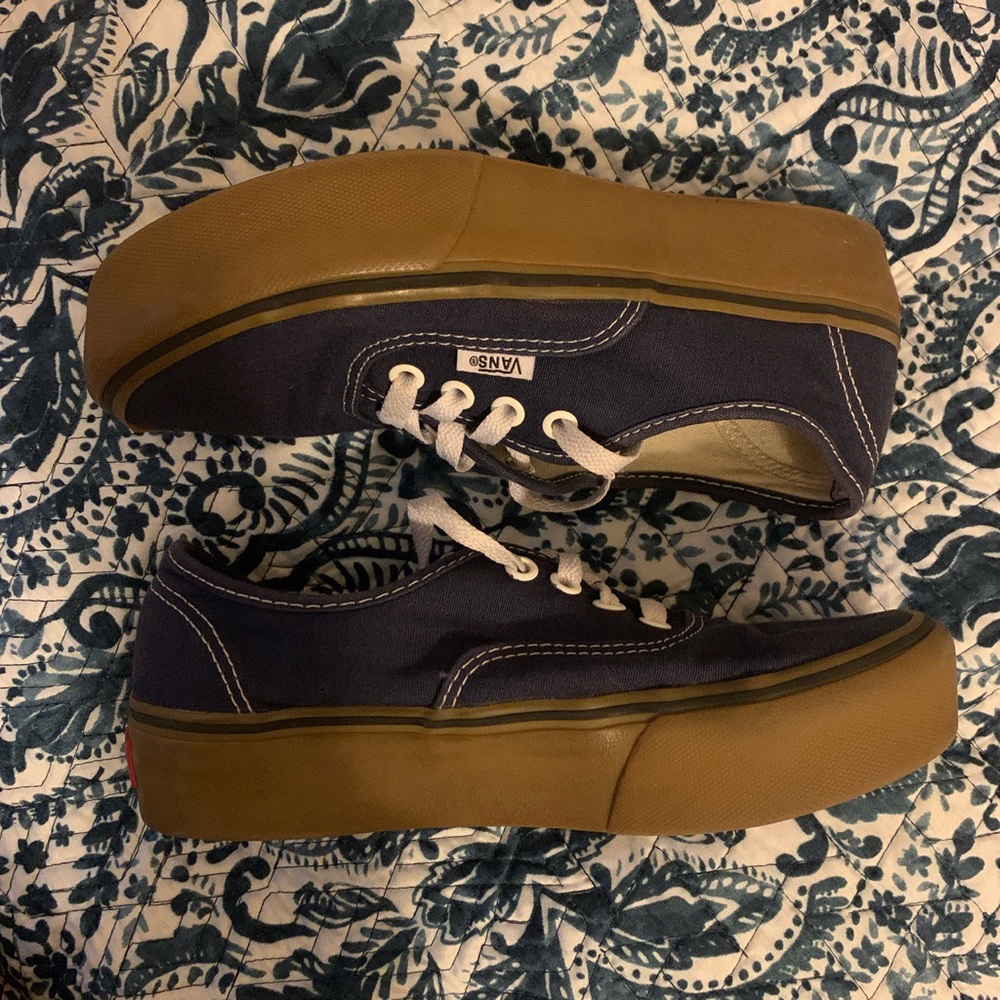 dead stock navy blue platform vans with gum sole